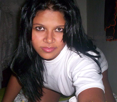 Date this passionate Brazil girl Ana from GOIANIA B4039