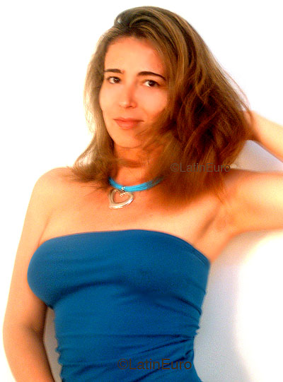 Date this exotic Brazil girl Claudia from RIO DE JANEIRO B4055