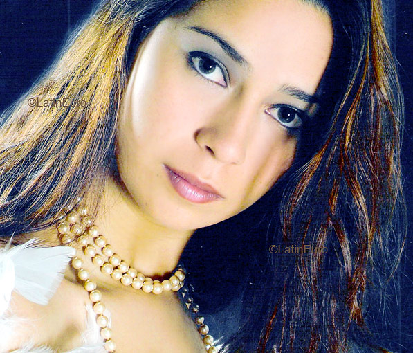 Date this sensual Brazil girl Mileni from NOVO HAMBURGO B4188