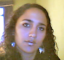 Date this happy Brazil girl Carla from BELO HORIZONTE B4246