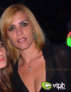 Date this nice looking Brazil girl Lillian from  B4315