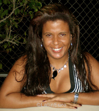 Date this tall Brazil girl Roberta from RIO DE JANEIRO B4317