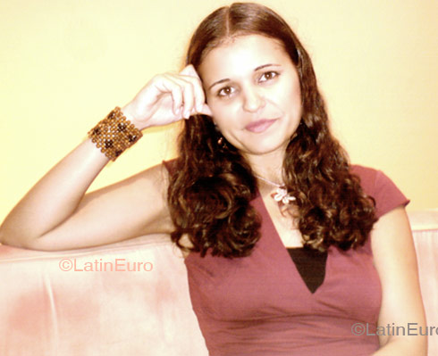 Date this georgeous Brazil girl Daniella from CAROLINA B4394