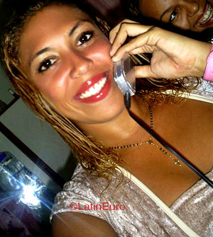 Date this nice looking Brazil girl Daniely from FORTALEZA B4432
