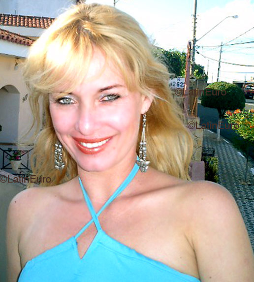 Date this cute Brazil girl Ana from VOTORANTIM B4482