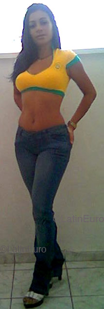 Date this tall Brazil girl Fabiene from RIO DE JANEIRO B4523