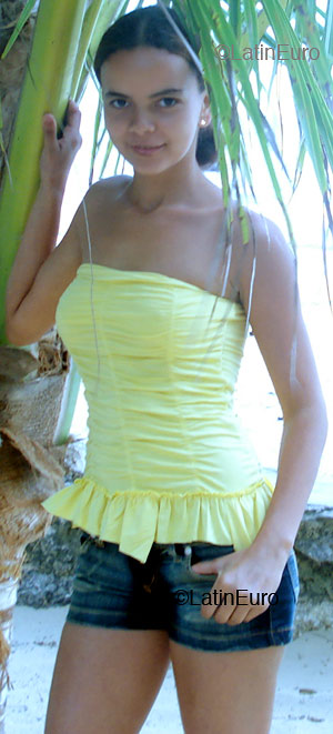 Date this delightful Brazil girl Aliane from TEIXEIRA B4525