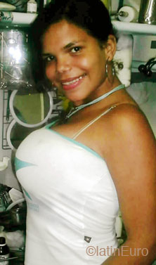 Date this hard body Brazil girl Dayane from CARIACICA B4533