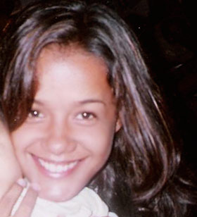 Date this georgeous Brazil girl Alessandra from RIO DE JANEIRO B4573