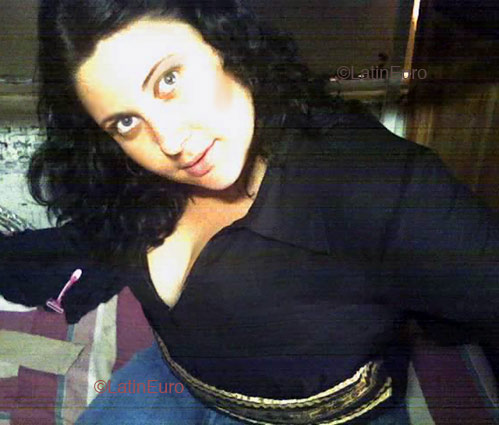 Date this hard body Brazil girl Angela from MANDAGUARI B4619