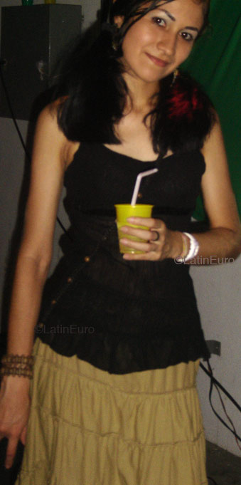 Date this sultry Brazil girl Karen from MANAUS B4676