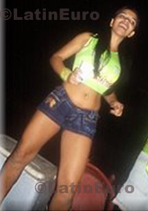 Date this delightful Brazil girl Lucelia from Tabira B472