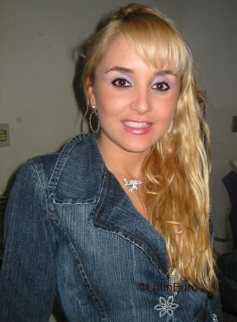 Date this georgeous Brazil girl Keila from JARDIM B4792