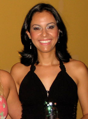 Date this charming Brazil girl Camila from GOIANIA B4797