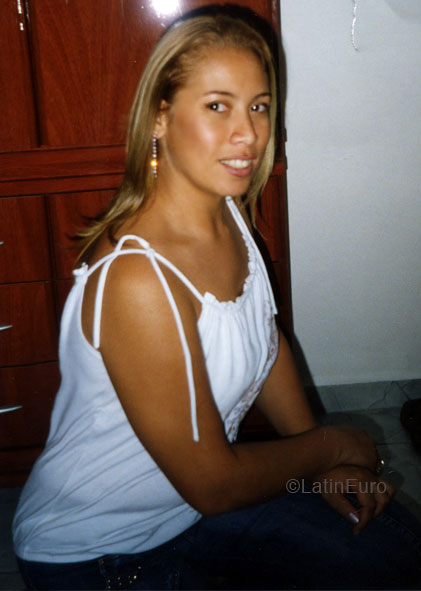 Date this stunning Brazil girl Graciela from SAO PAULO B4822