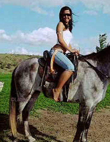 Date this pretty Brazil girl Nidia from SALVADOR B4831