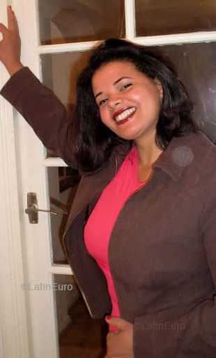 Date this passionate Brazil girl Maria from  B4975