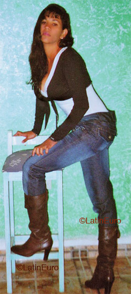 Date this sultry Brazil girl Tais from VITORIA DA CONQUISTA B5014