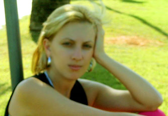 Date this hard body Brazil girl Viviane from BLUMENAU B5031