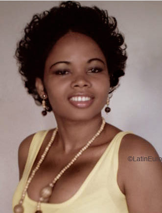 Date this charming Brazil girl Sandra from CHAPADA B5237