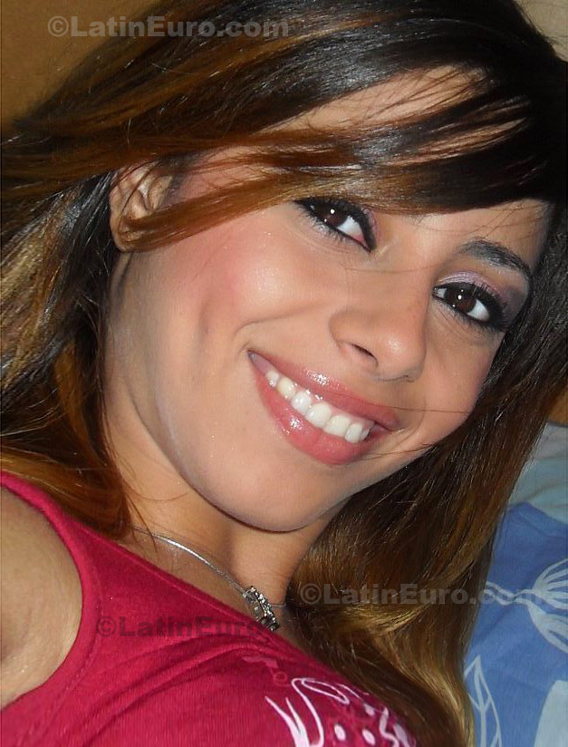 Date this athletic Brazil girl Juliana from Rio de Janeiro B524