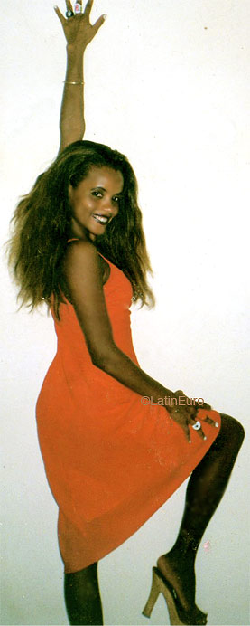 Date this exotic Brazil girl Edilene from SALVADOR B5241