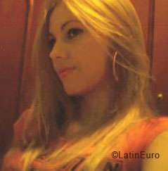 Date this nice looking Brazil girl Vania from DUQUE DE CAXIAS B5367