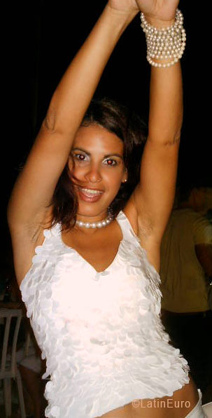 Date this attractive Brazil girl Jussara from RECIFE B5495