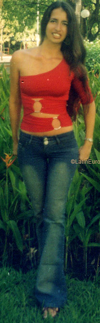 Date this attractive Brazil girl Tatiane from RECIFE B5511