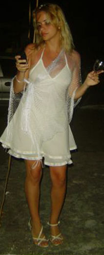 Date this stunning Brazil girl Bianca from RIO DE JANEIRO B5545