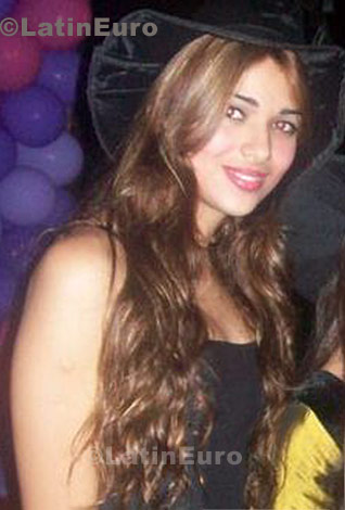 Date this georgeous Brazil girl Raquel from Governador Valadares B565