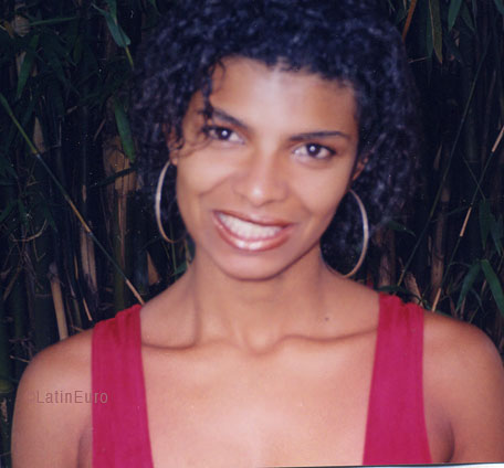 Date this pretty Brazil girl Sandra from SAO PAULO B5679