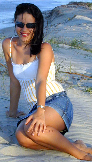 Date this passionate Brazil girl Alinne from ICARAI B5770