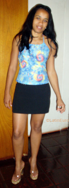 Date this georgeous Brazil girl Livea from BRASILIA B5866