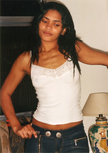 Date this hard body Brazil girl Eliene from SAO BERNARDO B5903