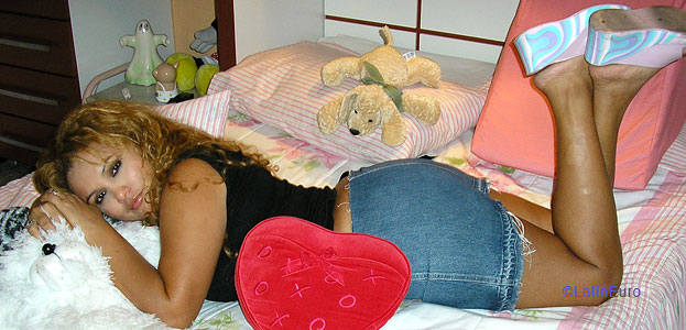 Date this stunning Brazil girl Laena from FORTALEZA B5977