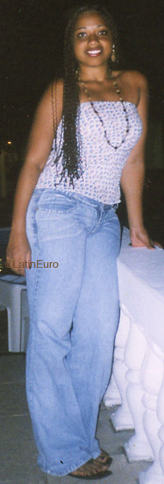 Date this athletic Brazil girl Ligia from AIMORES B6090