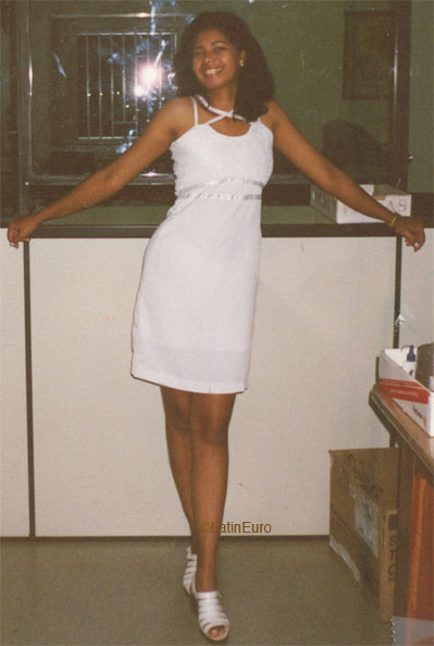 Date this sultry Brazil girl Juslimar from PETROLINA B6101