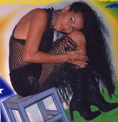 Date this attractive Brazil girl Edineide from PETROLINA B6310