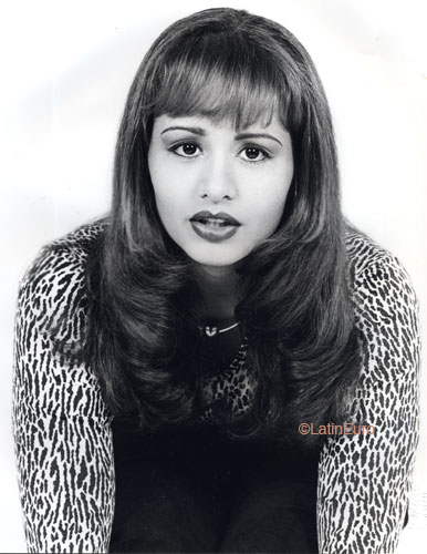 Date this exotic Brazil girl Junielda from JATAI B6359