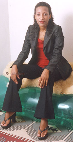 Date this athletic Brazil girl Valdely from SALVADOR B6391