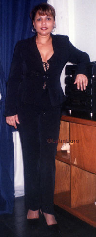 Date this sultry Brazil girl Irany from IPATINGA B6545