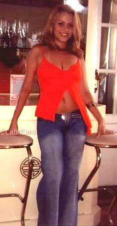 Date this beautiful Brazil girl Daniela from GOIANIA B3356