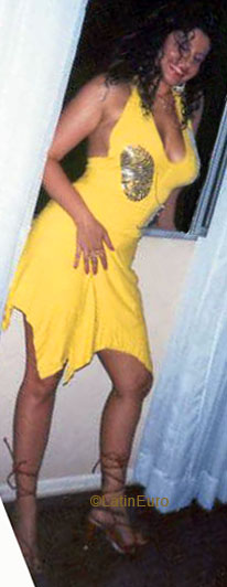 Date this charming Brazil girl Zaira from JOINVILLE B6614