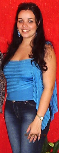 Date this charming Brazil girl Atna from NANUQUE B6716