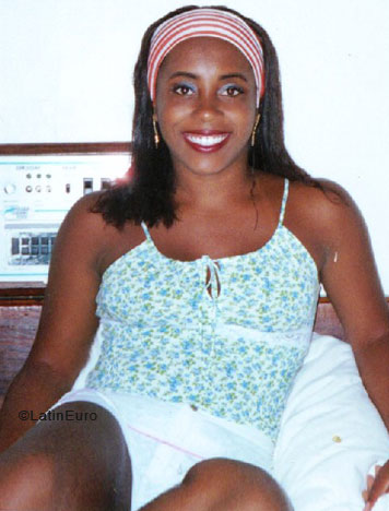 Date this happy Brazil girl Flavia from RENASCENCA B6847