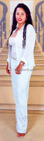 Date this pretty Brazil girl Fabiana from BARRETOS B6857