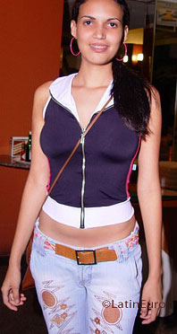 Date this sultry Brazil girl Kelcia from RONDONOPOLIS B7105