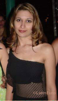 Date this stunning Brazil girl Evelyn from SAO CARLOS B7118