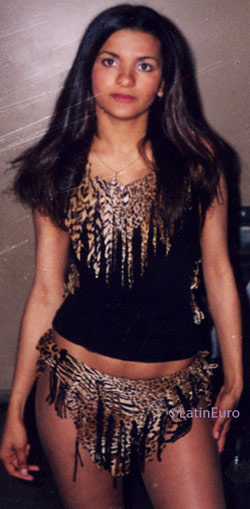 Date this cute Brazil girl Ellen from MANAUS B7176